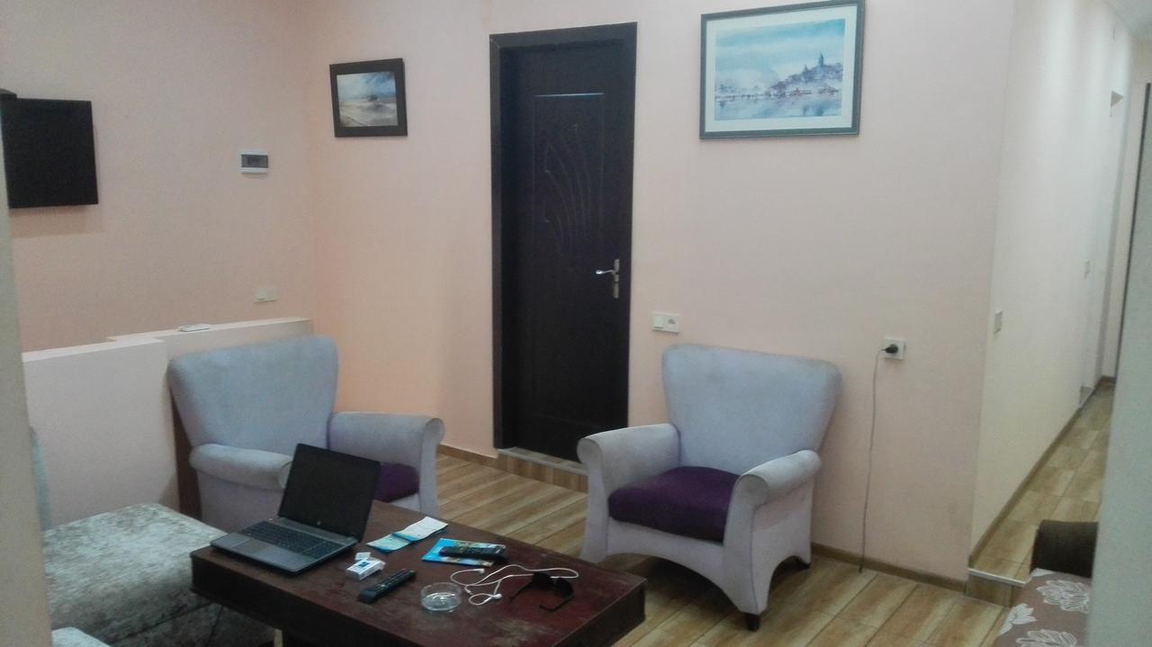Everyday Cat Hostel باتومي المظهر الخارجي الصورة